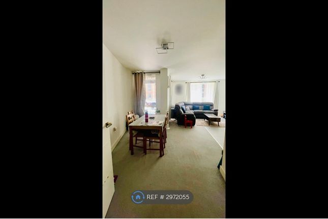 Flat  Bellow House, Gayton Road, Harrow photo 2