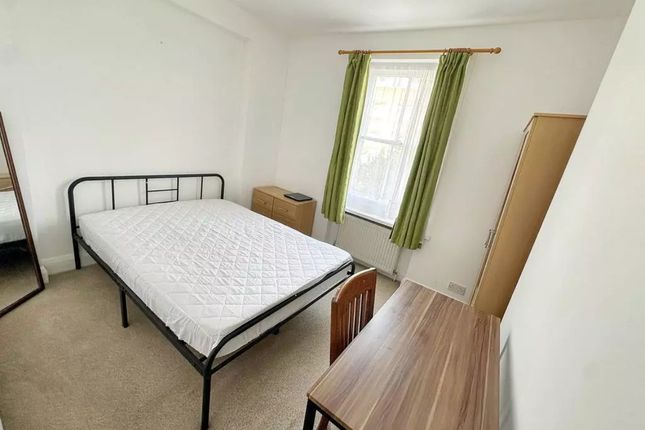 45, Lime Grove, London photo 2