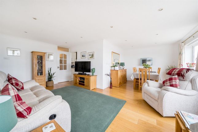 60, Longlands Drive, Plymouth photo 3