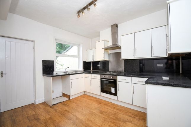 246 Peel Green Road, Manchester photo 3