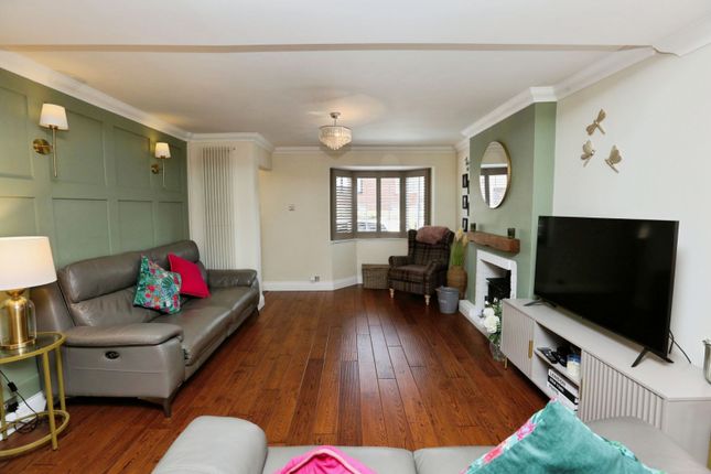 2, Chapel Close, Southampton photo 3