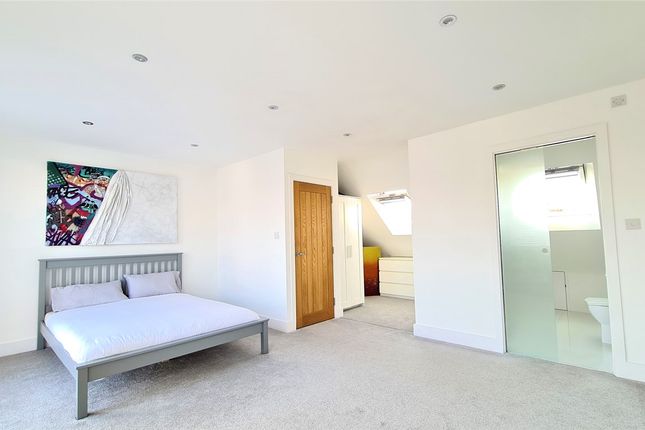 End terrace house for sale in Summerlee Avenue, East Finchley