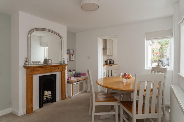 75, Priory Road, Reigate photo 4
