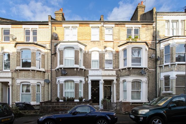 60, Sandmere Road, London photo 2