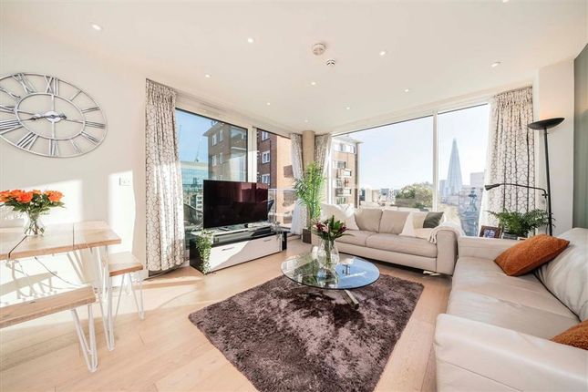 Flat 26, Globe View House, 171, Blackfriars Road, London photo 2