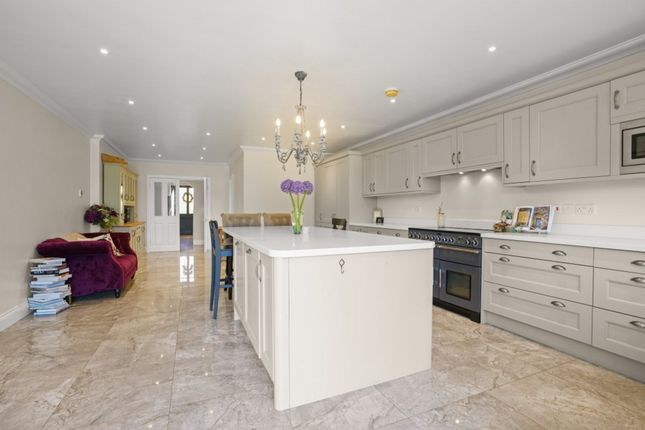 54, Yarmouth Road, Lowestoft photo 4