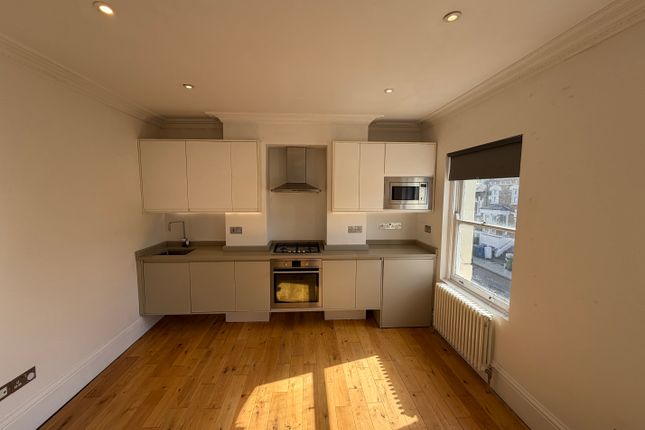 Flat 1B , Bawdale Road, London photo 3