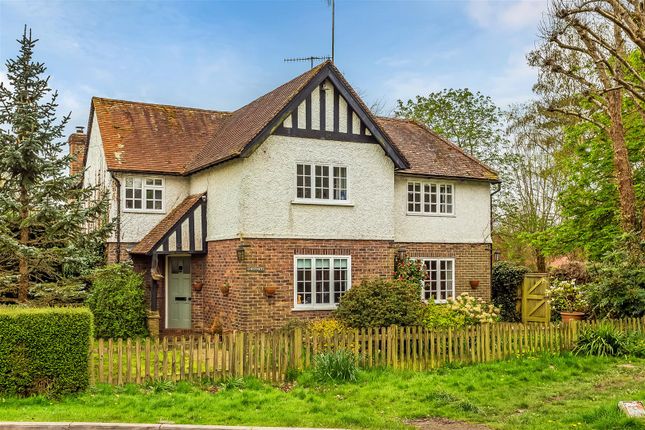 Detached house to rent in The Green, Leigh, Tonbridge