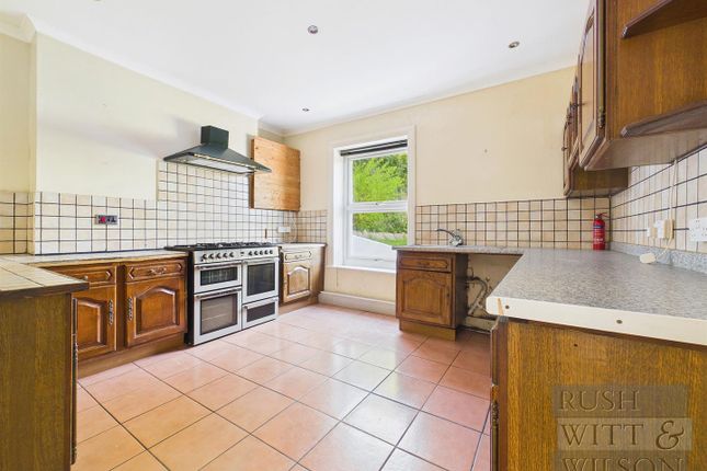 33A, De La Warr Road, Bexhill-On-Sea photo 4