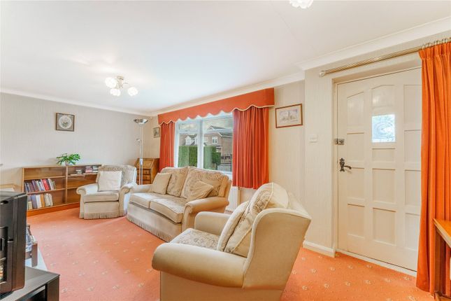 Orchard Drive, West Yorkshire photo 3