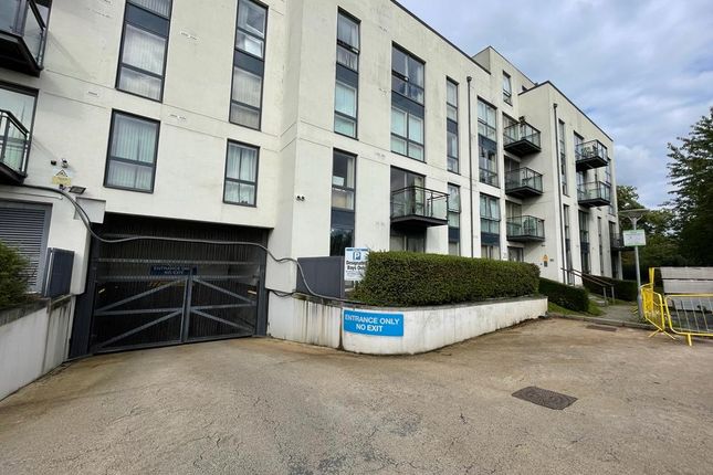 Flat to rent in Edgbaston Crescent, Birmingham