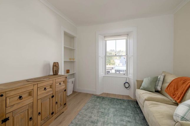 Main Street, Davidson Mains, Edinburgh, Edinburgh photo 3