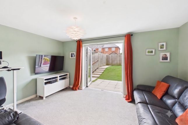 27, Sundew Court, Darlington photo 3