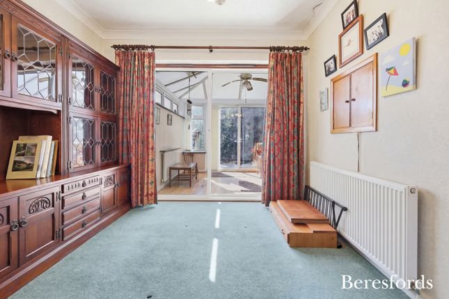10, The Meads, Essex photo 4