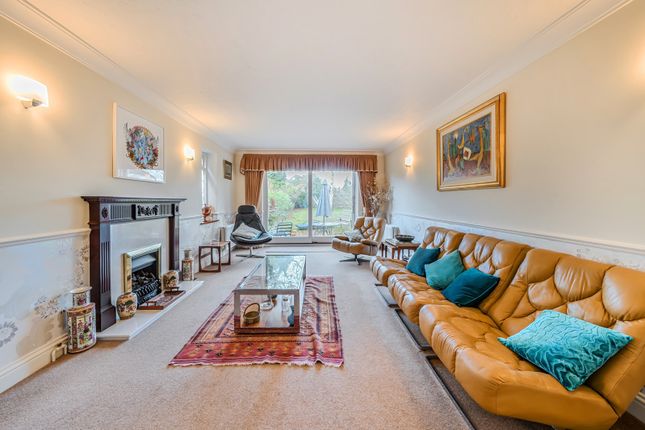 3A, Eastbury Avenue, Middlesex photo 2