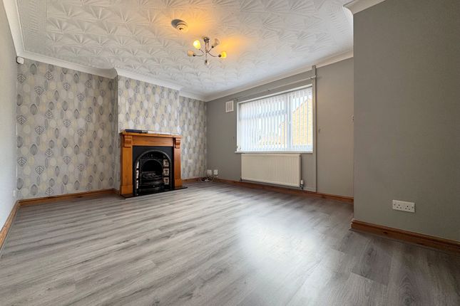37, Taunton Road, HULL photo 2
