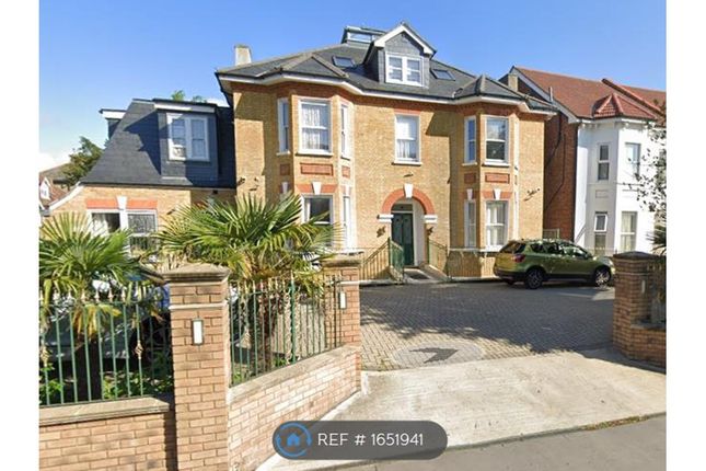Thumbnail Flat to rent in Lower Addiscombe Road, Croydon