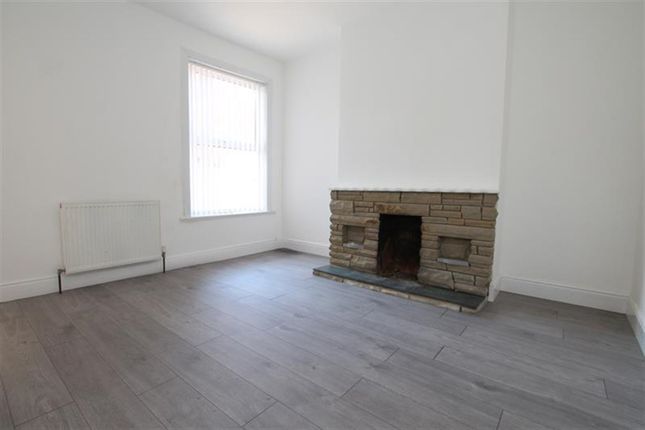 24, Blaydes Street, Hull photo 5