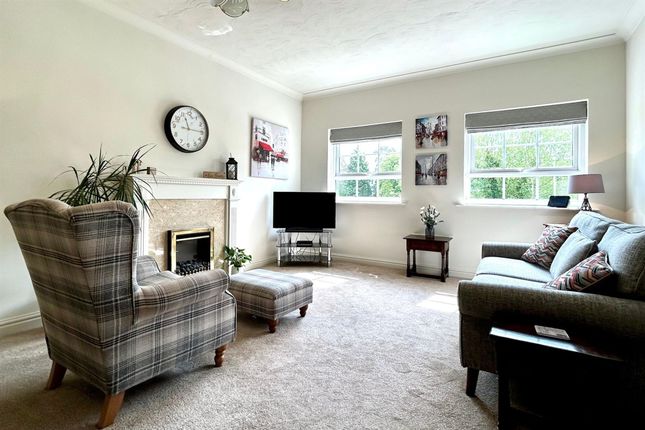 Flat 10, Brook Lodge Schools Hill, Cheadle photo 4