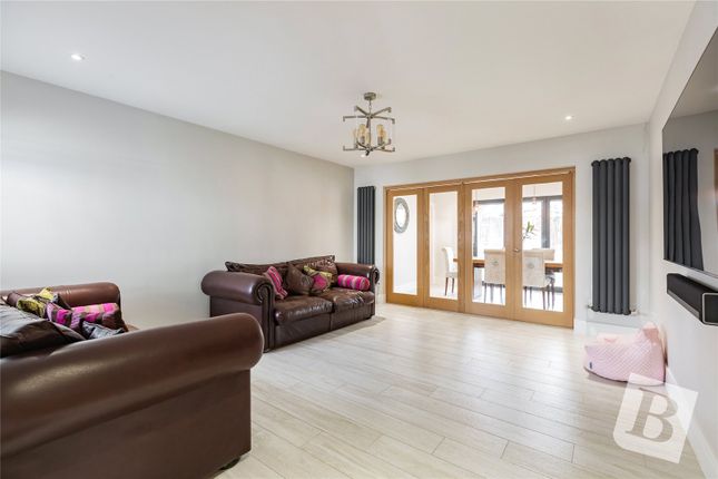 Bungalow for sale in Green Walk, Ongar, Essex