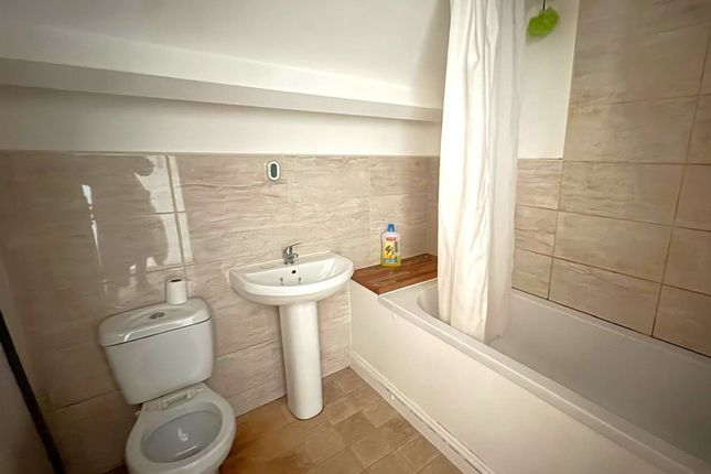 Flat 5, 4 The Grove, Uplands, Swansea photo 3