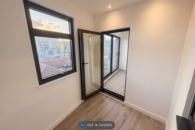 Flat, Witham Road, London photo 3