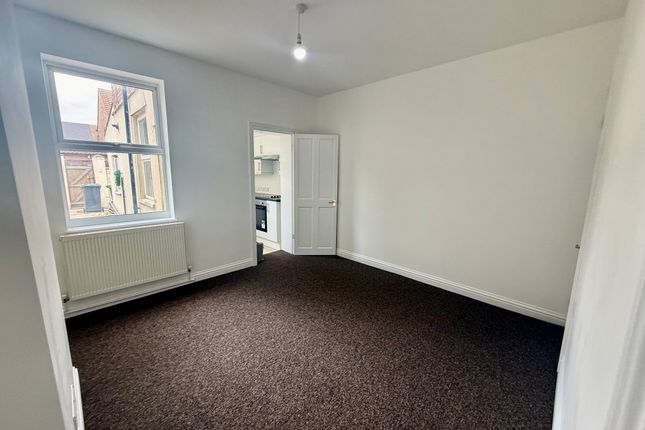 23, Coronation Road, Great Yarmouth photo 5