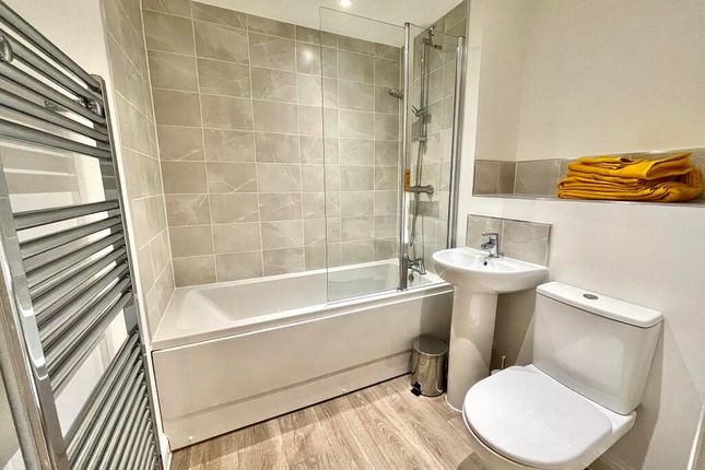 Apartment 11, Waterway House, 20, Belgrave Middleway, Birmingham photo 4