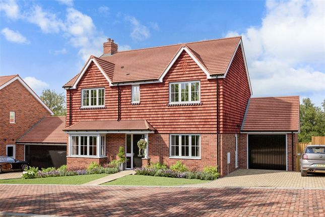 4-bed house on Broadstone Crescent, Crowborough, £725,000