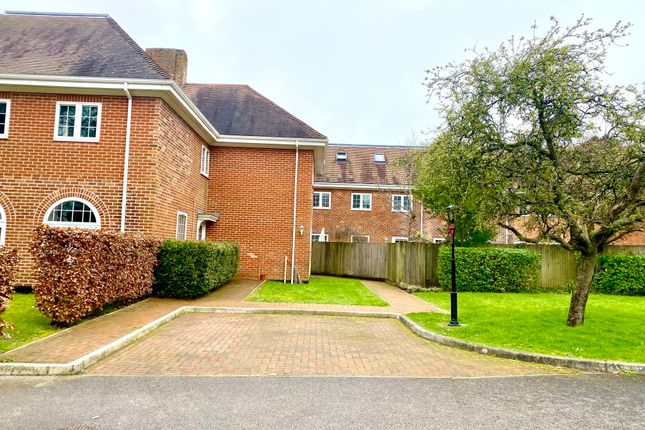 Flat to rent in Shepherds Lane, Compton, Winchester