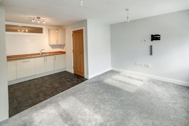 Flat 7, 65, London Road, East Grinstead photo 4