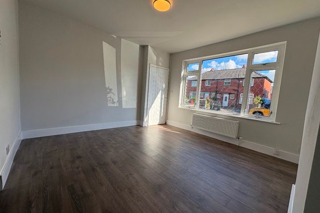 8 Kingsway, Bolton photo 3