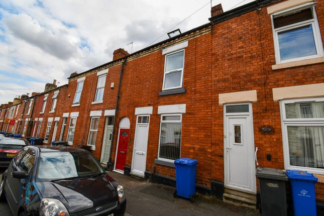 Terraced house to rent in Peel Street, Derby, Derbyshire
