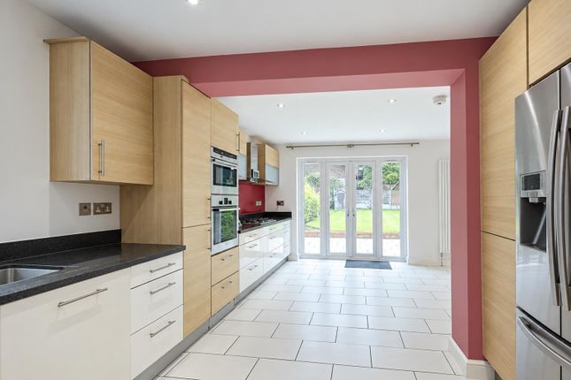 2, Bellfield Avenue, Harrow photo 4