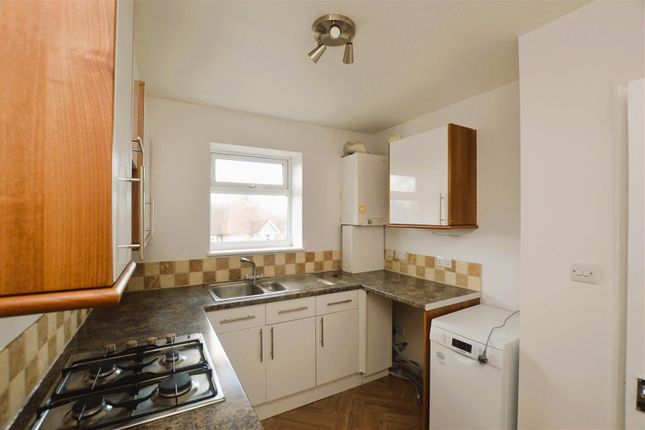 1b, Springfield Close, Croxley Green Rickmansworth photo 2