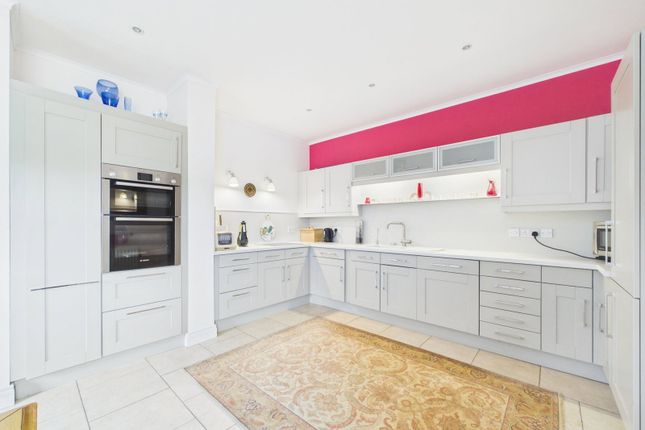 New Hall,4, Carlton Park, Saxmundham photo 4