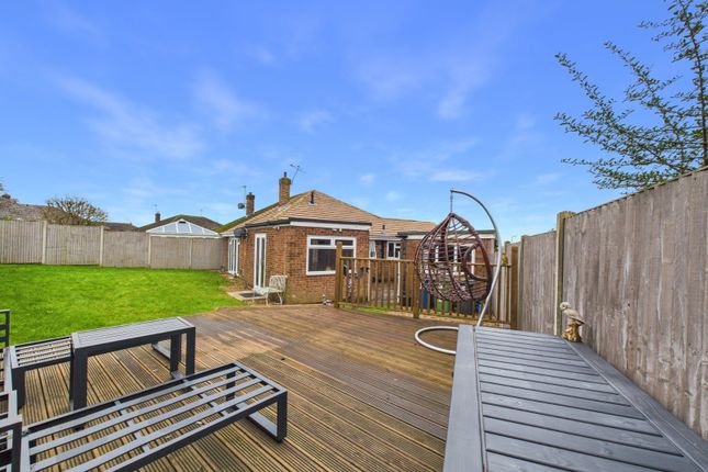 12, Crabbe Crescent, Buckinghamshire photo 3