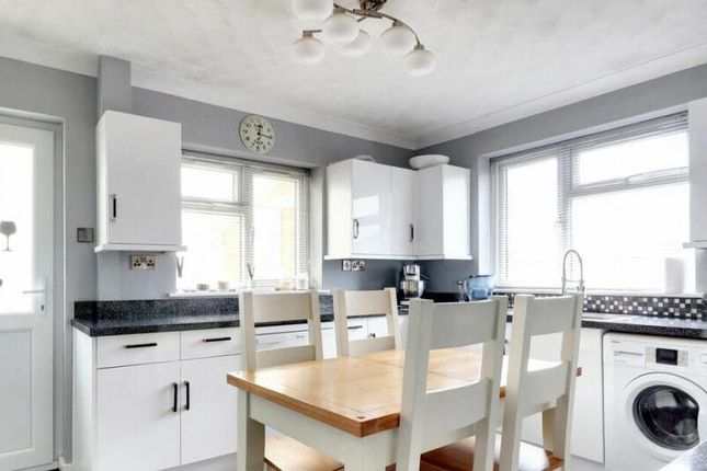 161, Spashett Road, Lowestoft photo 2