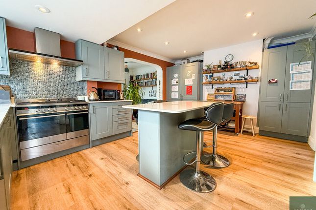 13, St. Georges Villas, Truro photo 4