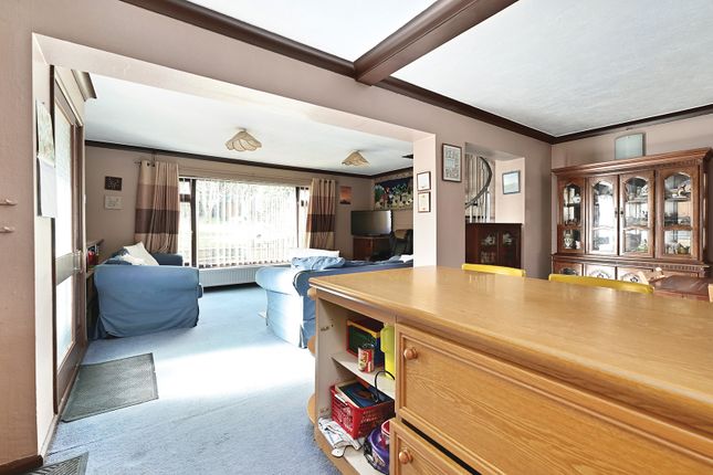 53, Oakfield Road, Camberley photo 4