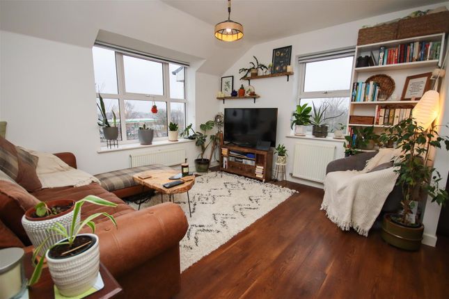 97, Tyne Way, Rushden photo 2