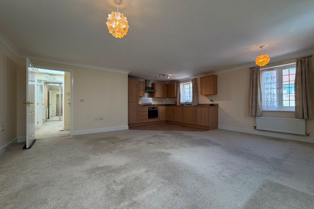 21, Caerphilly photo 2