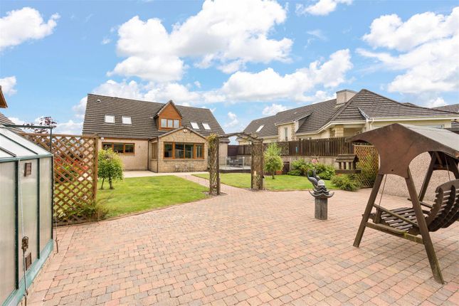 5, Falla Hill Place, Fauldhouse photo 4