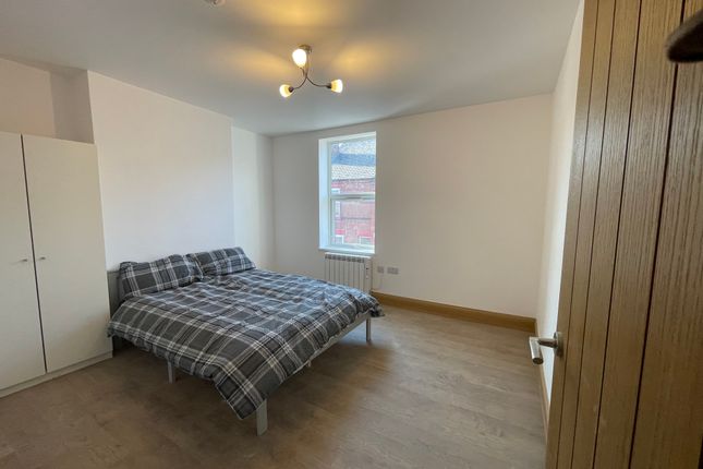 Top flat, 13 Beaconsfield Road, Doncaster photo 4