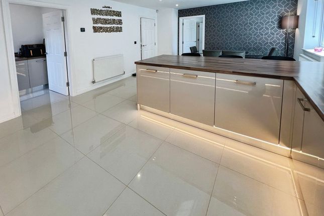 3, Bryony Gardens, Bolton photo 4