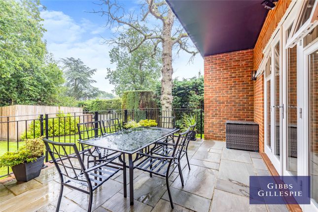 Flat 3, 137, Ducks Hill Road, Middlesex photo 3