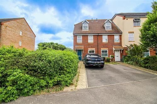 Semi-detached house to rent in East Shore Way, Portsmouth PO3
