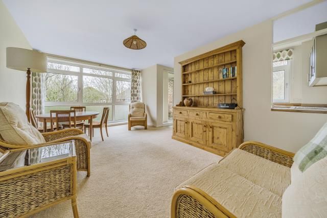 17, Seymour House, High Wycombe photo 2