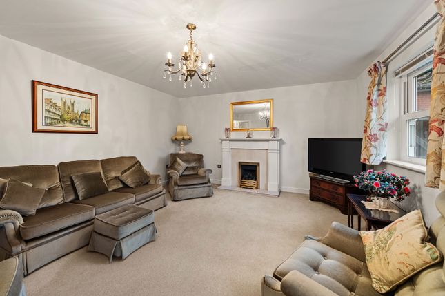 4, Belton Gardens, Grantham photo 3