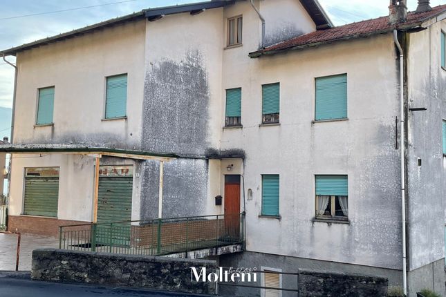 Detached house for sale in Via Per Maggiana 8, Mandello Del Lario, Mandello Del Lario, Lecco, Lombardy, Italy